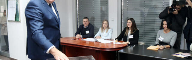 SUTRA SU IZBORI U REPUBLICI SRPSKOJ! Bira se predsednik Republike između šest kandidata