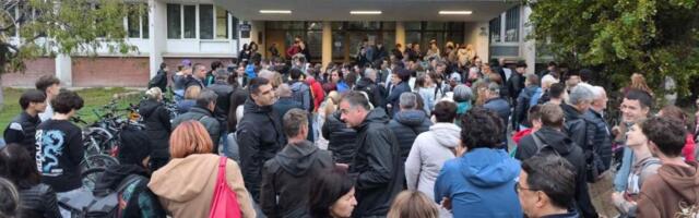 Novi Sad: Pokrajinski sekretar za obrazovanje odbio da se sastane sa učenicima Jovine gimnazije