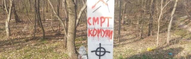 Vandalizam u Kragujevcu: Sramotne poruke na spomeniku Crvenoarmejcima