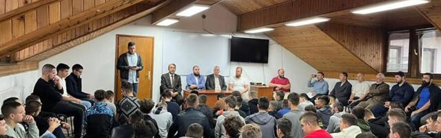 32 godine Medrese – Dan kada su upaljena svjetla