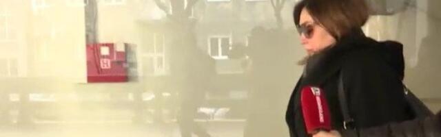 Prve reči Miljane K. posle suđenja! Majka dečaka ubice pretila novinarima (VIDEO)
