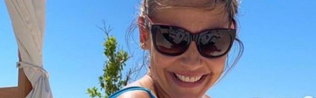 OPA BATO! SKINULA SE MARIJANA MIĆIĆ! Voditeljka pokazala VITKO TELO i SAVRŠEN STRUK! Zbog ovih oblina će vam se zavrteti u glavi! (FOTO)