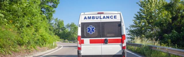 HOROR U MESTU FRUTAK: Jedna osoba je poginula, a druga je povređena u stravičnoj saobraćajci kod Danilovgrada, sudarili se kombi, teretnjak i automobil!