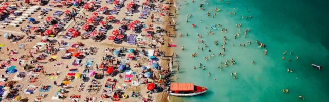 "Ovo je čist pakao i horor film": Isplivao snimak sa omiljene plaže na Jadranu, svi pitaju ko ovde želi da letuje!