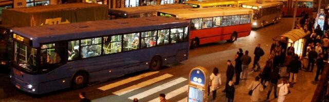 Pijani maltretirali putnike u autobusu 25, pa uhapšeni