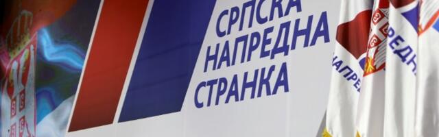 Zaključani ulazi firme u kojoj radi SNS kol centar