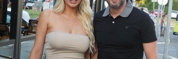 PLJUŠTE POLJUPCI NA SVE STRANE: Luna i Marko podelili prisne kadrove iz lifta - ljubav se oseća u vazduhu! (FOTO)