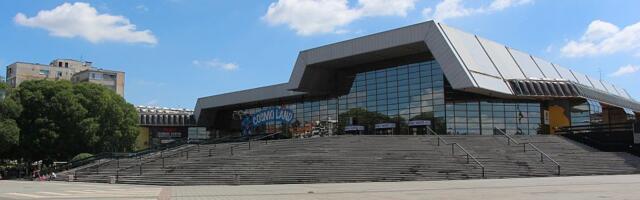 Toni Cetinski otkazao koncert u Novom Sadu zbog tvrdnji branitelja da je Spens bio logor