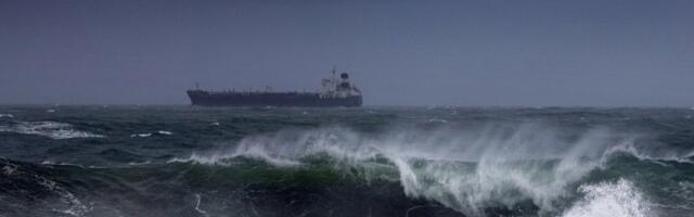 Kataklizma u Hrvatskoj! Bura čupa sve pred sobom, povređeni u Zagrebu i Rijeci: Ljudi, ne izlazite napolje!