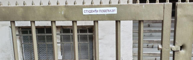 Čitaoci javljaju: “Studenti pobeđuju” i ispred leskovačkog pravobranilaštva