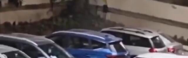Da li je ova žena normalna? Šok snimak kruži mrežama - Nikome nije jasno kako je ovo uspela (VIDEO)