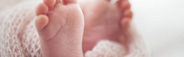 Užas: bebisiterka iz Beograda je dete od četiri meseca kljukala bensedinom da ne bi plakalo