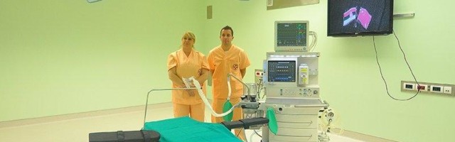 Prva ugradnja spinalnog elektrostimulatora u Srbiji urađena u Nišu