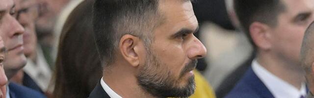 Pa, političari, živeli vi nama! Danas Mićin vodu sa crvima, a Knežević nekad mleko sa aflatoksinom (FOTO/VIDEO)