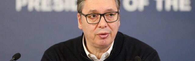 Izbačen provokator sa RTS - Predsednik Vučić: Nosite obeležja koja vređaju institucije ove zemlje