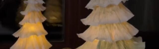 Napravite sami jelku od papira: Treba vam nekoliko jeftinih stvari, a dobićete prelepu dekoraciju (VIDEO)