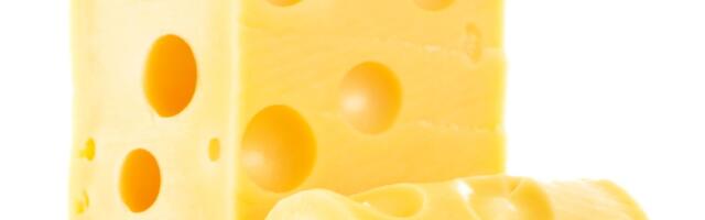 Švajcarskim proizvođačima sira dozvoljeno da veštački prave rupe u siru ementaler!