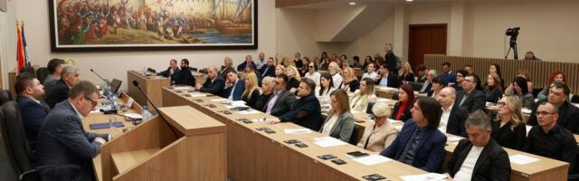 Počela sednica Skupštine Grada Beograda, na dnevnom redu 44 tačke