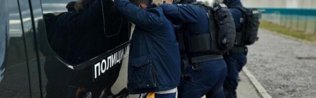 KAKO SU SE OBRAČUNALI MIGRANTI U OBRENOVCU: Ubijenom pucali u leđa - ranjenom noga vezana pertlom da ne iskrvari
