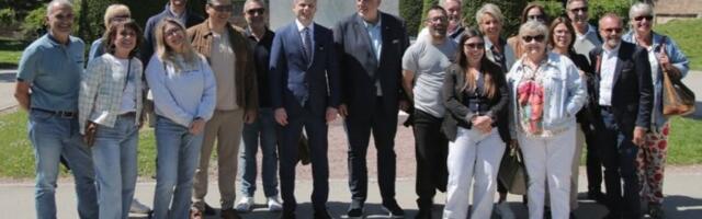 VANSERIJSKI PODUHVATI! Arno Gujon sa delegacijom privrednka iz Francuske: Srpsko-francuske veze sežu u prošlost! (FOTO)