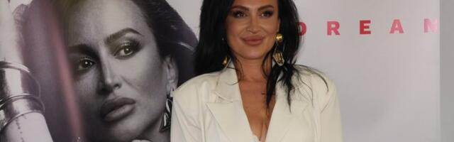 Andreana Čekić promenila imidž za novi album: Pevačica oduševila transformacijom