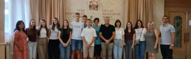 Najbolji kragujevački osnovci i ovog leta nagrađeni desetodnevnim putovanjem u Rumuniju