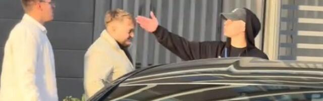 "Mrš klošaru, šta mi glumiš?!" Vojaž se posvađao nasred ulice, pljuštale psovke: Snimak preplavio mreže