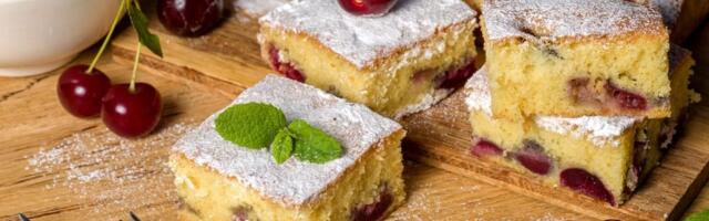 Mekan, sočan i ukusan: Starinski kolač sa višnjama za prave sladokusce