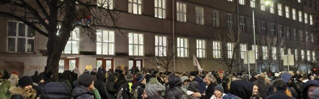 Skup podrške učeniku Pete gimnazije koji proživljava pritiske (FOTO/VIDEO)