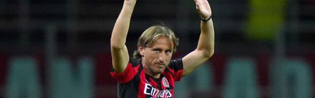 Pavlovićev Milan podelio bodove sa Komom! Fabregasova"Kaznena ekspedicija" namučila "Rosonere"