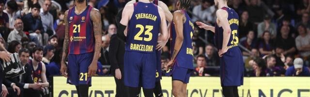 BARSELONA PRESKOČILA ZVEZDU: Klajburn vodio Blaugranu do pobede nad Efesom