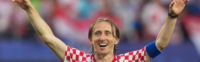 Hrvatska prošla u nokaut fazu, Modrića čeka Ronaldo