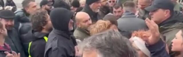 RASKRINKAN SNS provokator: Danas Somborac, prekjuče Beograđanin (FOTO)