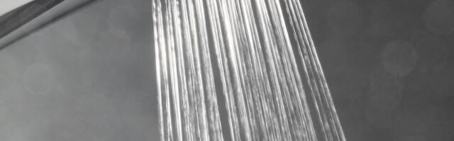 Da li treba da se tuširate ujutru ili uveče?