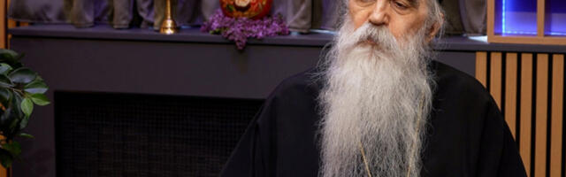 "OSNIVAMO CRKVENI UNIVERZITET, ALI KO NEĆE DA STUDIRA NA NJEMU - NE MORA": Vladika Irinej upozorava da su državni fakulteti doživeli kataklizmu