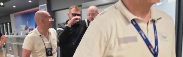 GLEDALA JE KAKO GA POLICIJA SPROVODI PO AERODROMU, a sad ga čeka ispred LAZE LAZAREVIĆA! Supruga Slobe Vasića drugi dan zaredom prolazi kroz agoniju! (Foto)