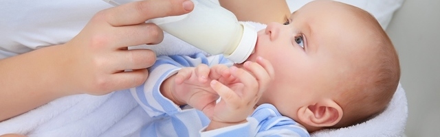 Ishrana beba za vreme pandemije koronavirusa: saveti za mame koje koriste adaptirano mleko