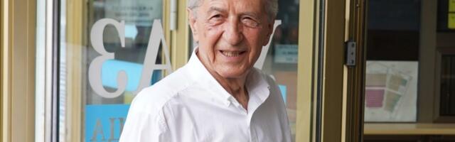 Pevač nikad nije zaboravio svoj zavičaj: Zavirite u Ilićevu dvospratnicu u rodnom selu Mrčajevci