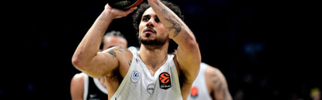 KATASTROFA ZA KOKOŠKOVA I EFES Larkin mora na dugu pauzu