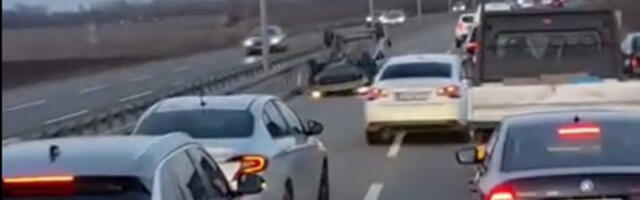 Težak SUDAR na Pupinovom mostu: Dve osobe povređene (VIDEO)