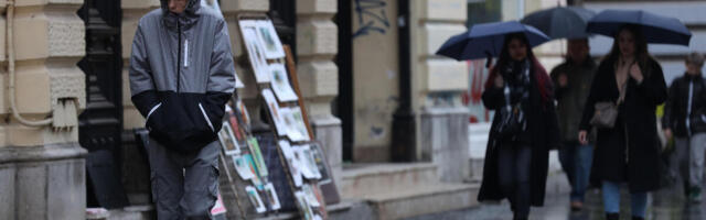 NAKON SUNČANOG JUTRA, STIŽU PLJUSKOVI U SRBIJU: Biće toplo, ali teško vreme, spremite KIŠOBRANE!