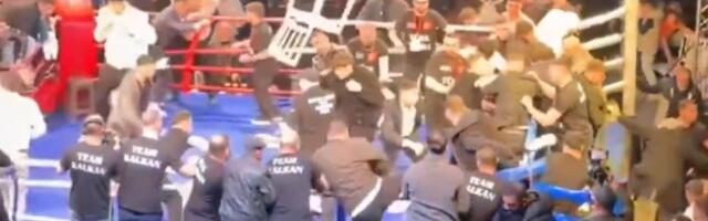 Turci umalo ubili Ruse usred ringa: Jedva izvukli živu glavu, neviđena makljaža (VIDEO)