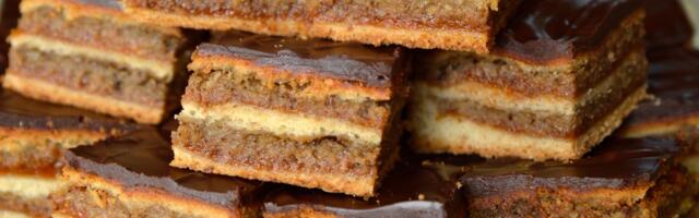 Prave domaće žerbo kocke se brzo naprave: Pekmez od kajsija i orasi su sve što vam treba da se zasladite