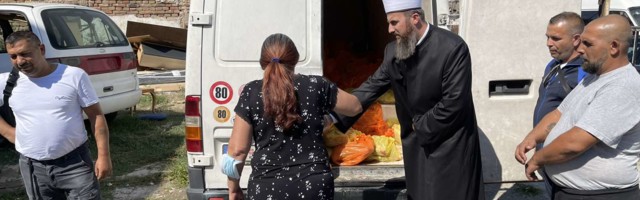 Mešihat IZ-e u Srbiji obradovao preko 500 porodica romske nacionalnosti u Nišu