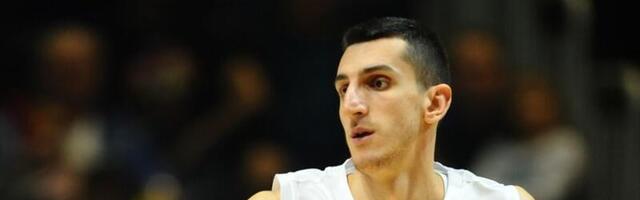 Treći klub u Španiji: Dejan Kravić potpisao za Unikahu
