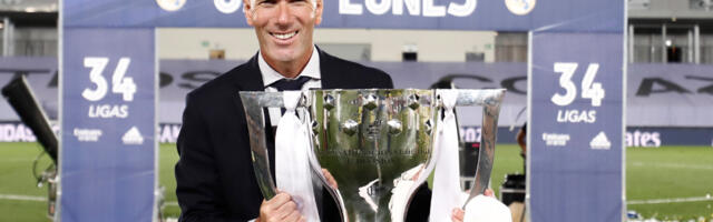 ZIDAN SE VRAĆA TRENERSKOM POSLU: Legendarni fudbaler i trener najavio svoj povratak!