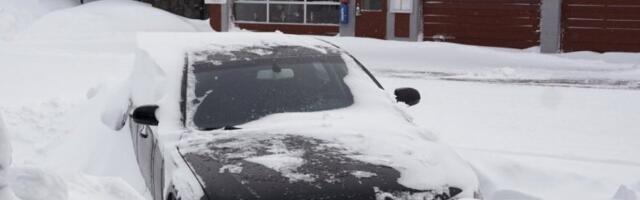 OVO ĆE OBRADOVATI VOZAČE: Pametni znakovi koji sami otapaju sneg i led stižu na puteve! (VIDEO)