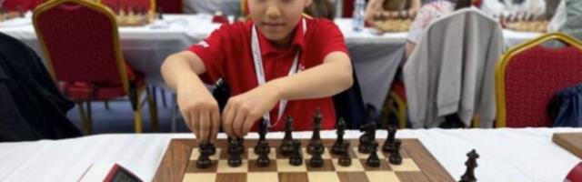Rusko čudo od deteta pokorilo svet u Beogradu: Novi svetski šampion u šahu ima samo 11 godina!