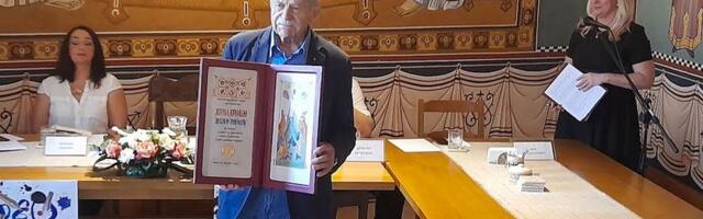 „ŽIČKA HRISOVULJA“ URUČENA PESNIKU LJUBIVOJU RŠUMOVIĆU