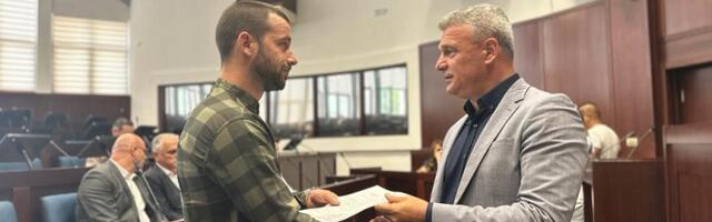 Uručene odluke o dodeli subvencija za samozapošljavanje i sprovođenju programa stručne prakse